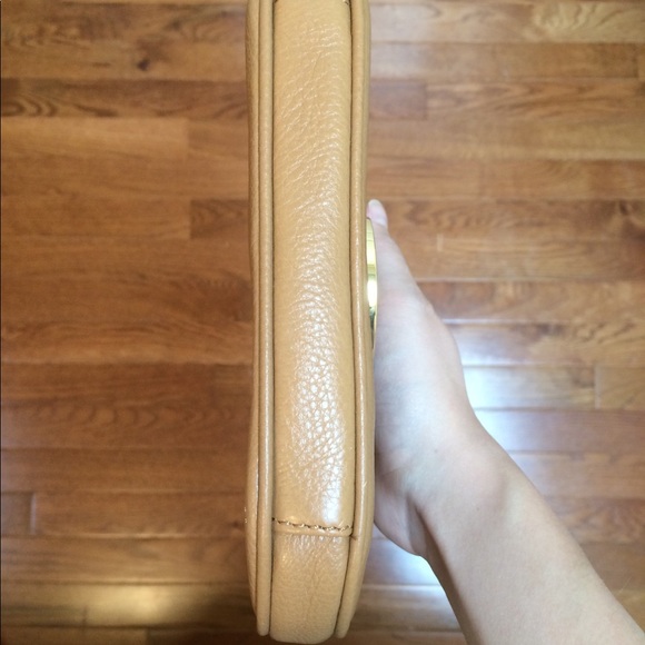 Tory Burch “Amanda” Crossbody/Clutch Purse - Picture 5 of 6